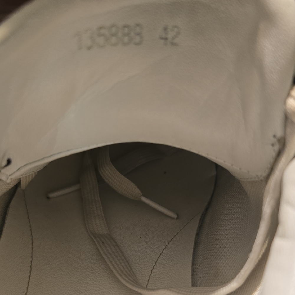 Prada Black and White Low-Top Sneakers with Triangular Logo - Picture 5 of 6